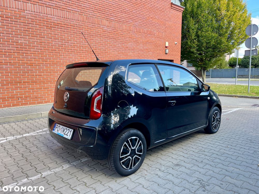 Volkswagen up! - 8