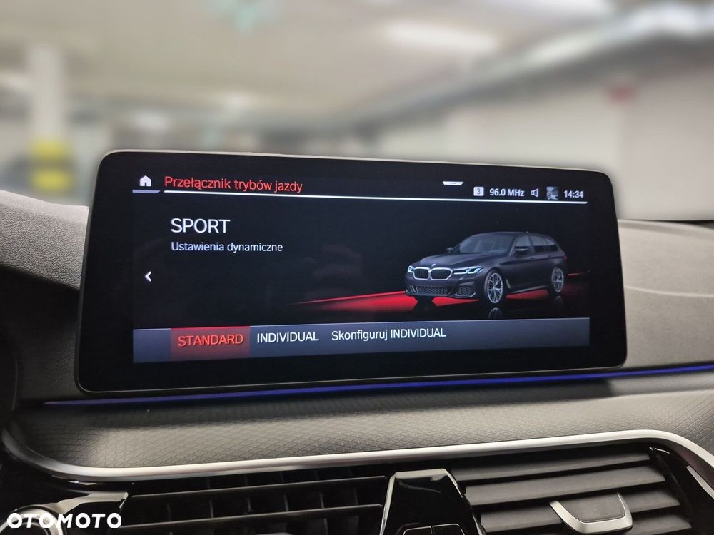 BMW Seria 5 530d xDrive mHEV M Sport sport - 30