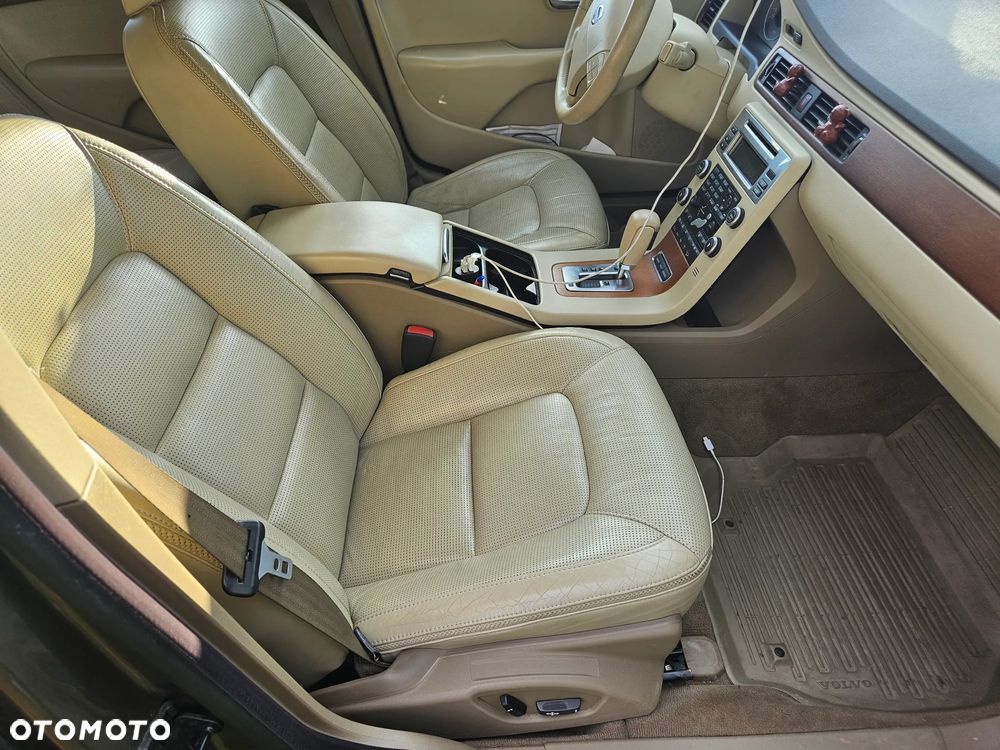 Volvo XC 70 - 14