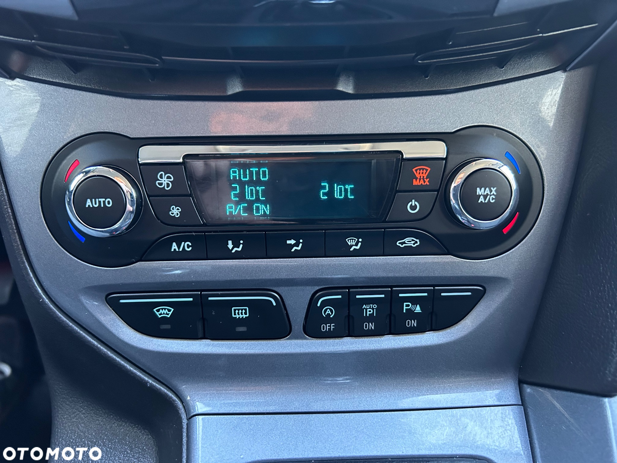 Ford Focus 1.0 EcoBoost Start-Stopp-System Titanium - 12