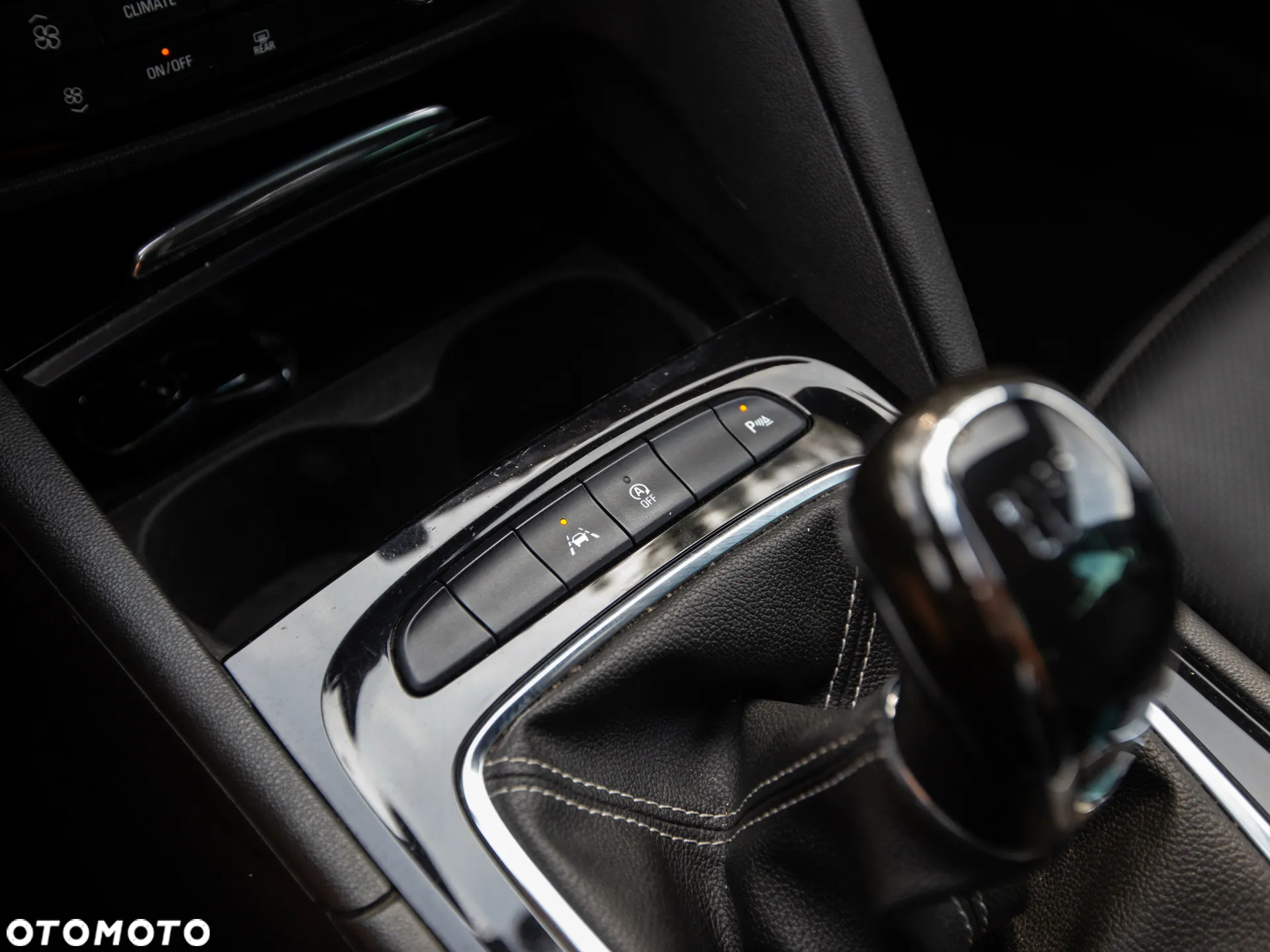 Opel Insignia 2.0 CDTI Exclusive S&S - 26
