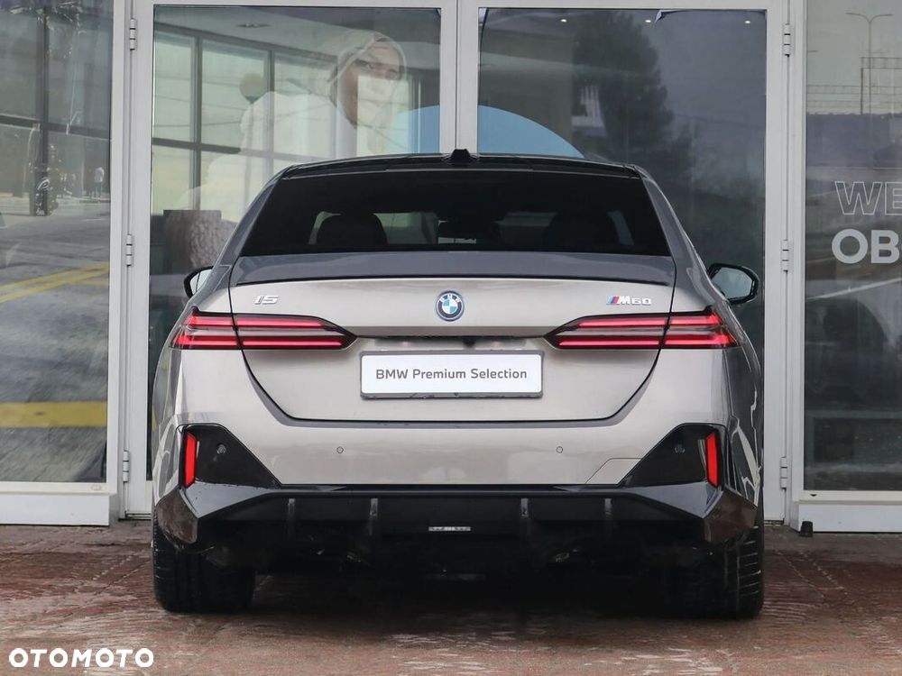 BMW i5 83.9kWh M60 xDrive - 5