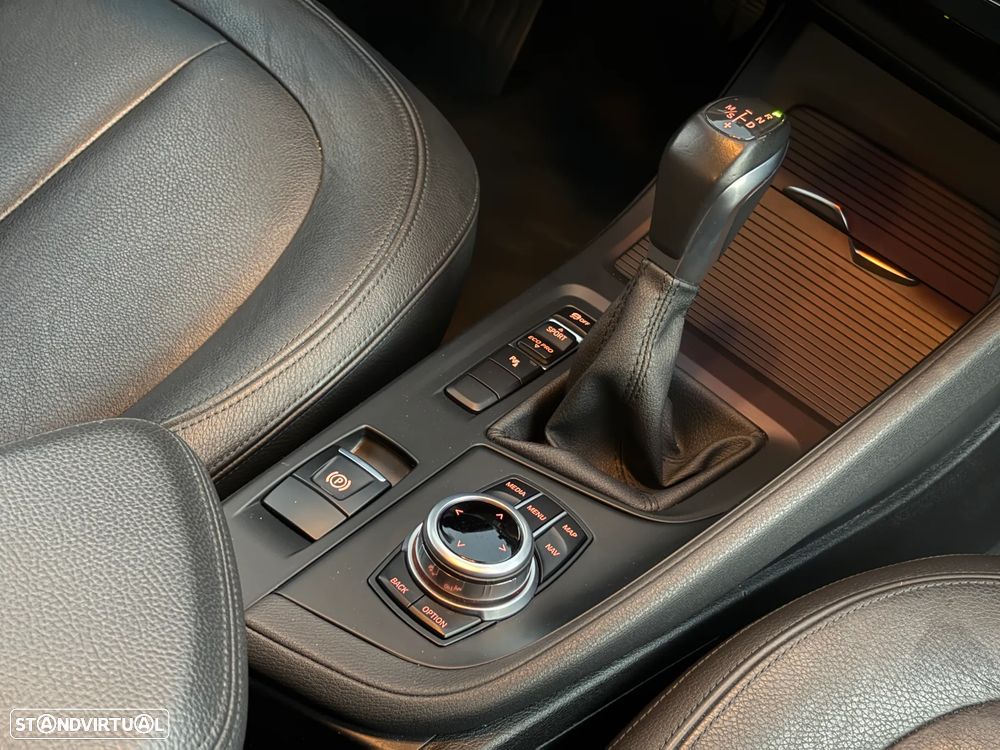 BMW X1 18 d sDrive Auto xLine - 27