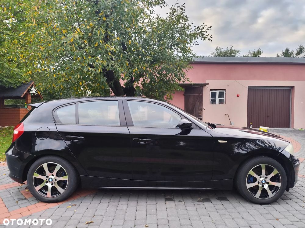 BMW Seria 1 118d - 8
