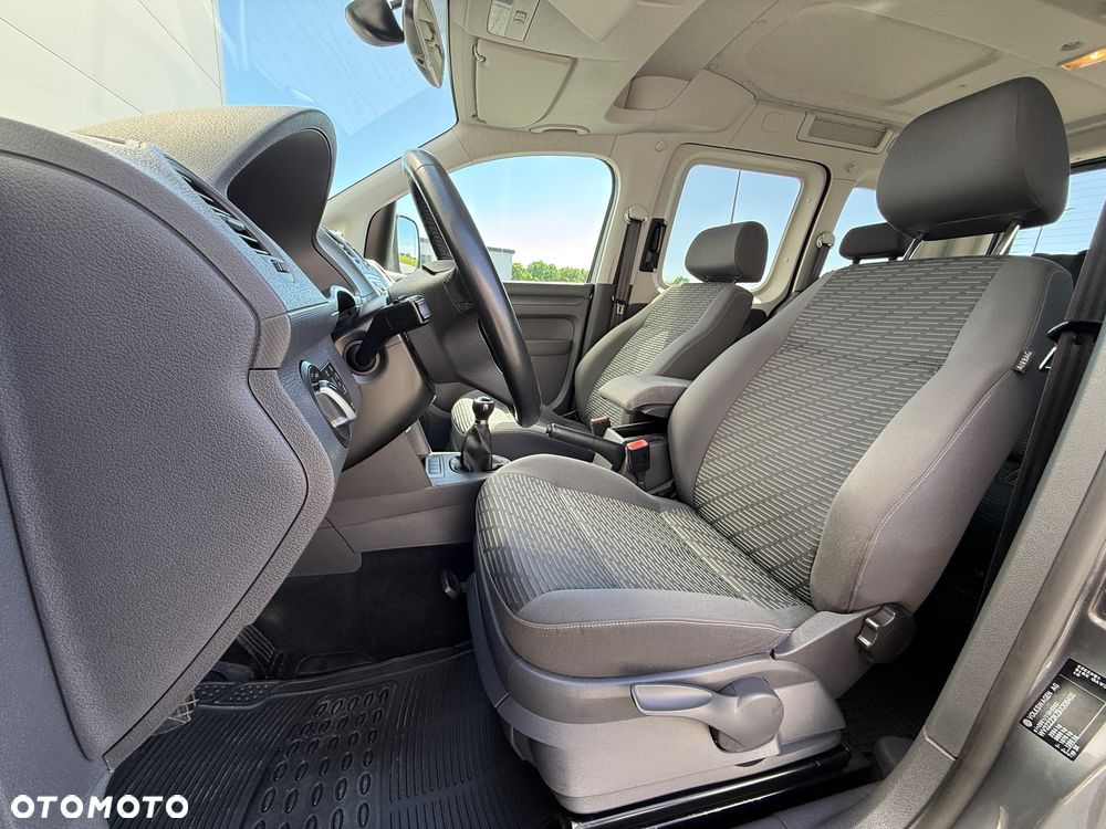 Volkswagen Caddy - 11