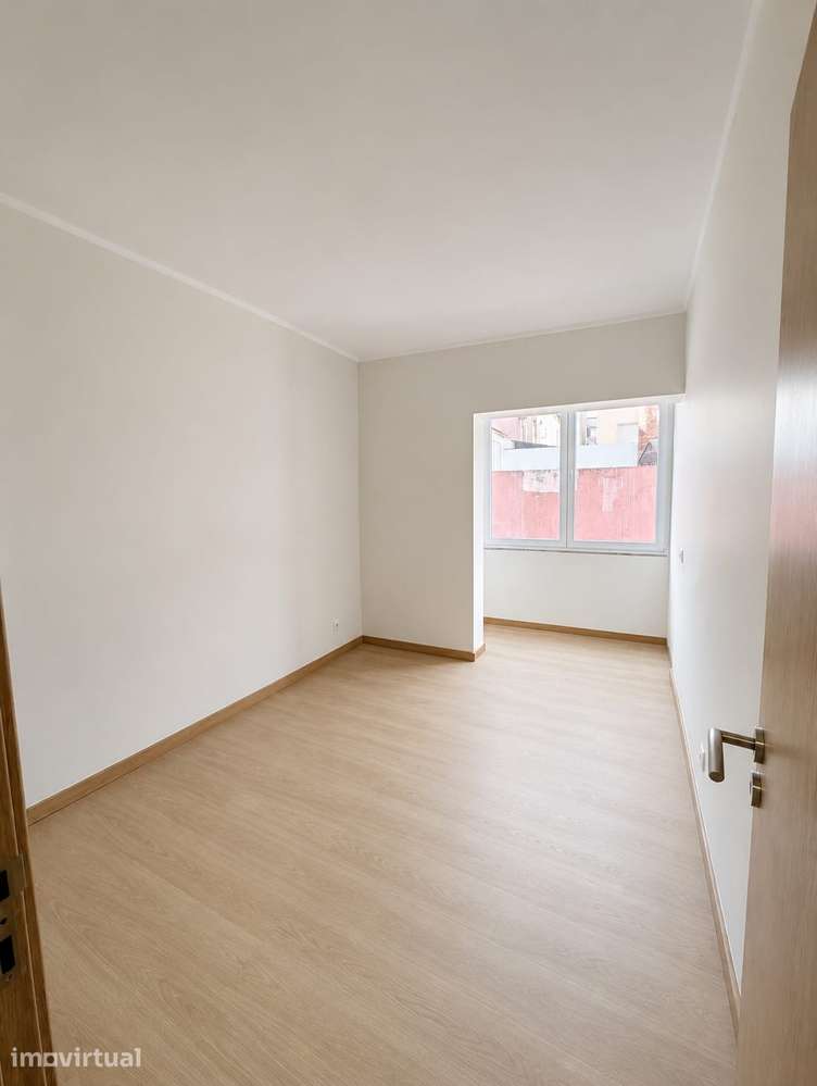 VENDA APARTAMENTOS - AMADORA (Remodelados) - Grande imagem: 3/11
