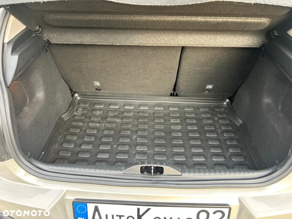 Citroën C3 1.2 PureTech Shine - 23