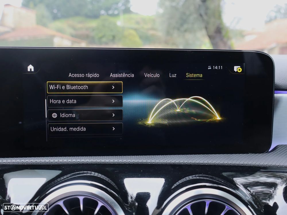 Mercedes-Benz A 250 e AMG Line - 32