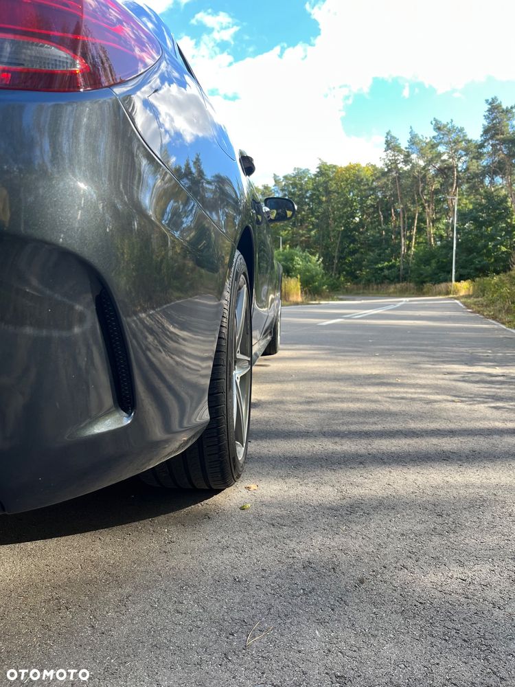 Mercedes-Benz Klasa C 300 7G-TRONIC AMG Line - 17
