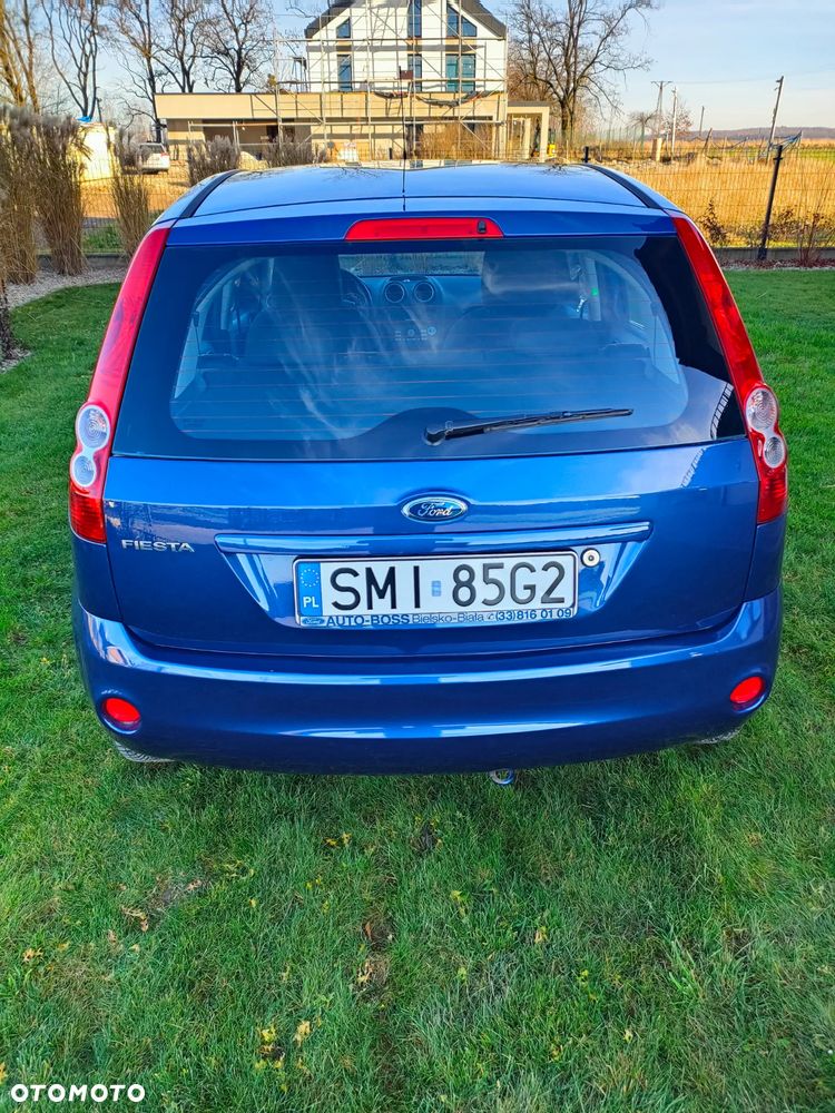 Ford Fiesta 1.4 Trend - 11