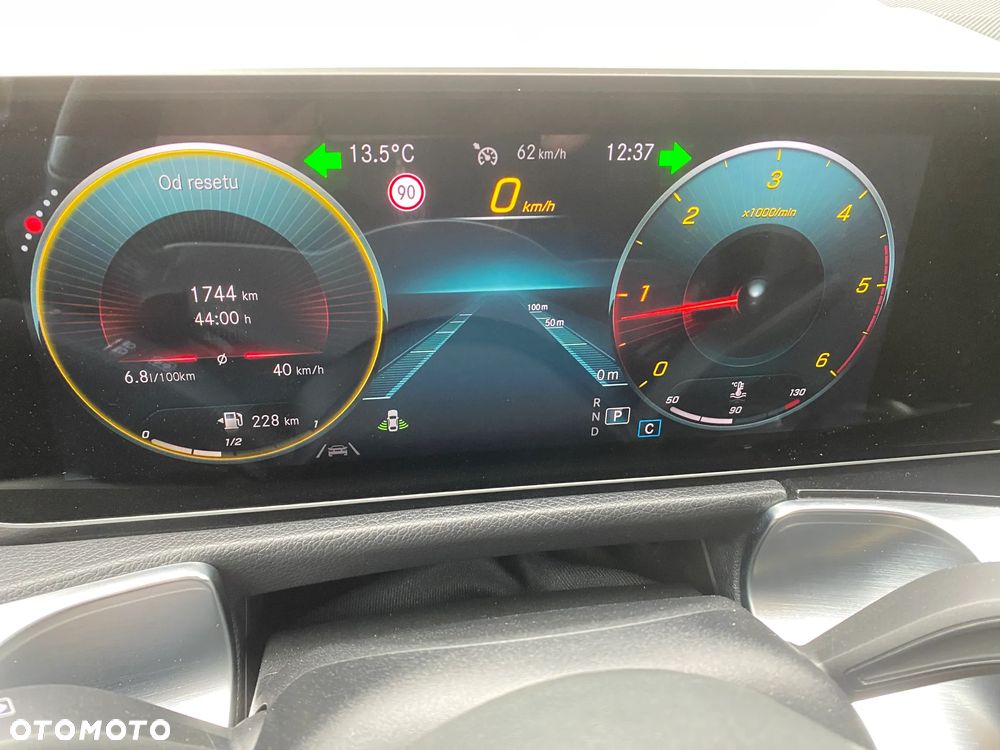 Mercedes-Benz GLB 200 d Progressive 8G-DCT - 20