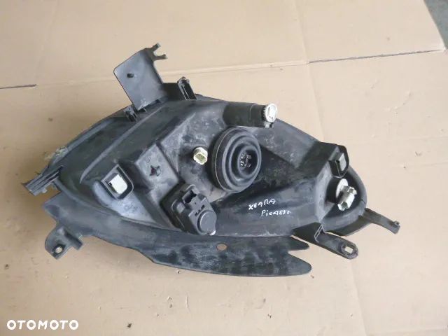 LAMPA LEWY PRZÓD LEWA PRZEDNIA CITROEN XSARA PICASSO - 18
