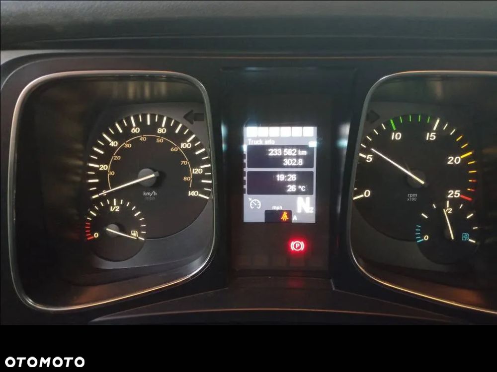 Mercedes-Benz AROCS 8x4 - 8