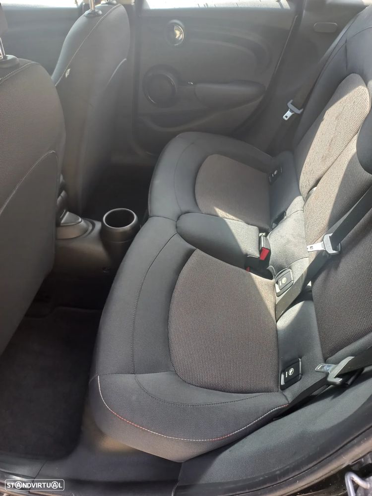 MINI 5 Portas Cooper D - 10