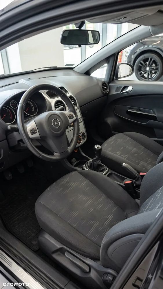 Opel Corsa - 4