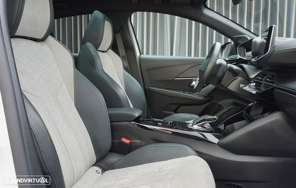 Peugeot e-208 50 kWh GT Pack - 20