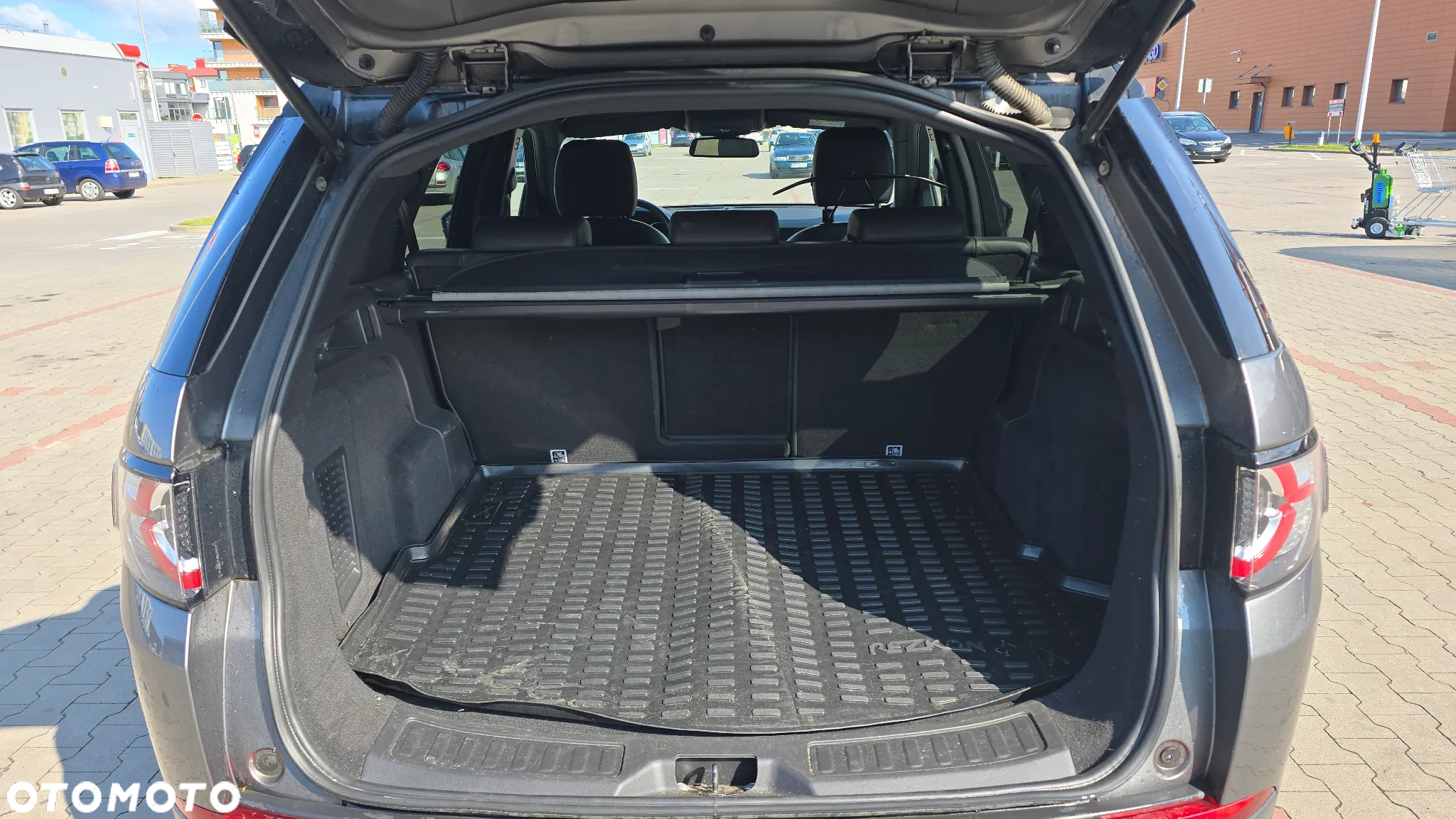 Land Rover Discovery Sport 2.0 D180 SE - 14