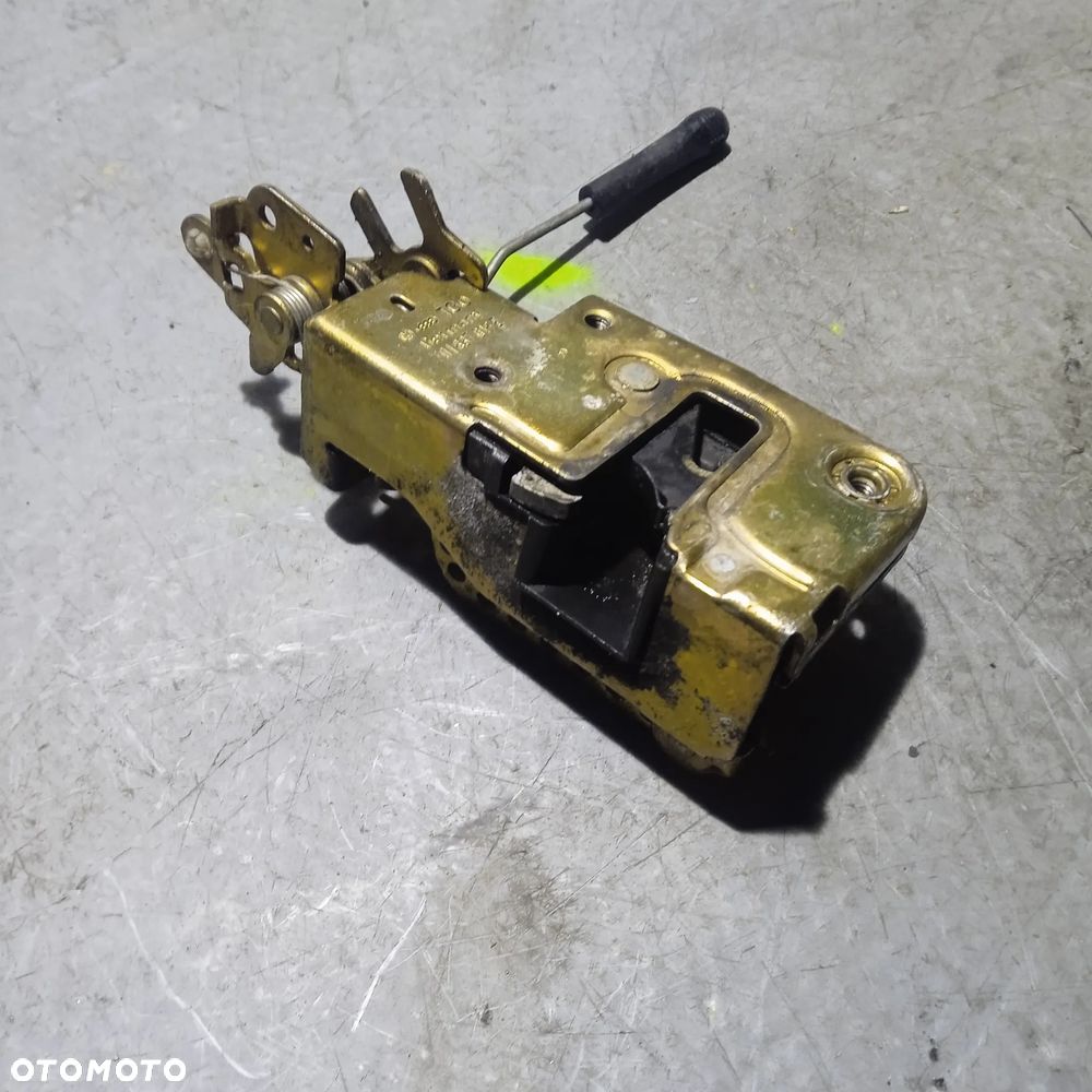 Zamek drzwi prawy przód T4 701837016E - 1