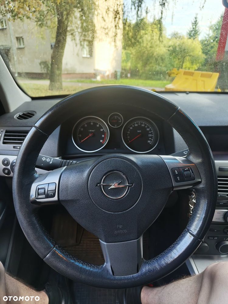 Opel Astra - 9