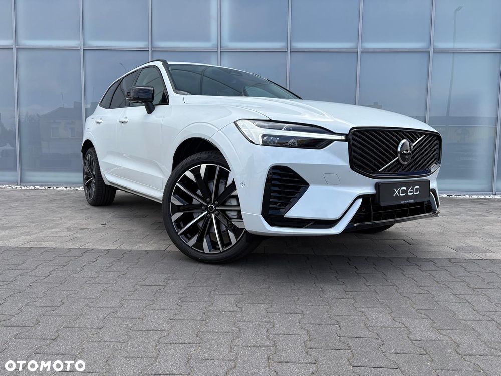 Volvo XC 60 B5 B AWD Plus Dark - 4