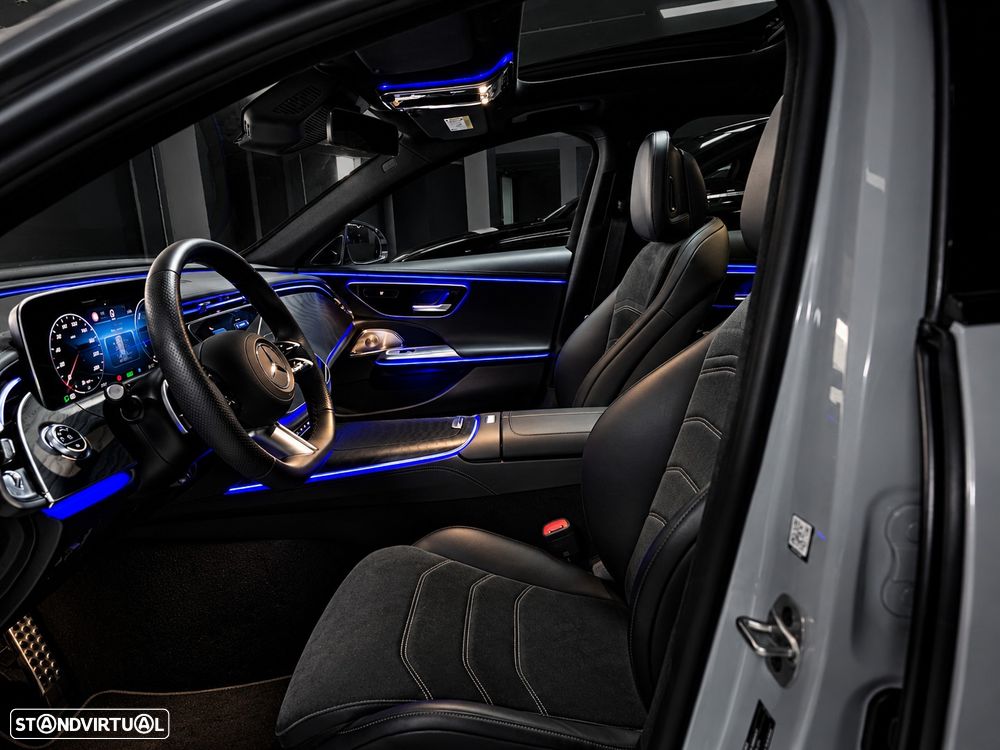 Mercedes-Benz E 300 de 9G-TRONIC AMG Line - 12