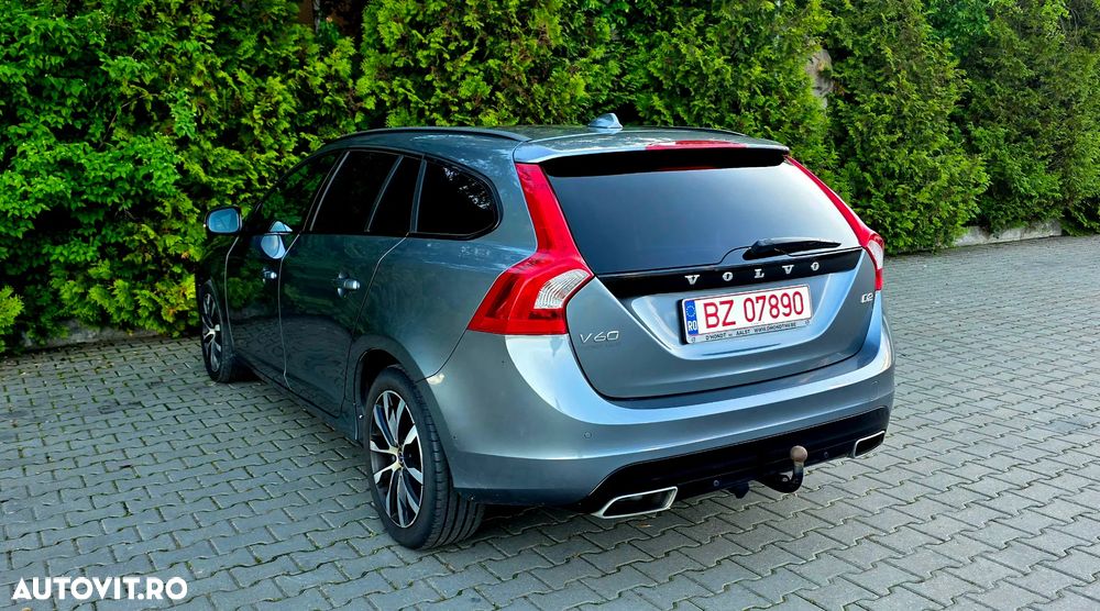 Volvo V60 D2 Momentum - 19
