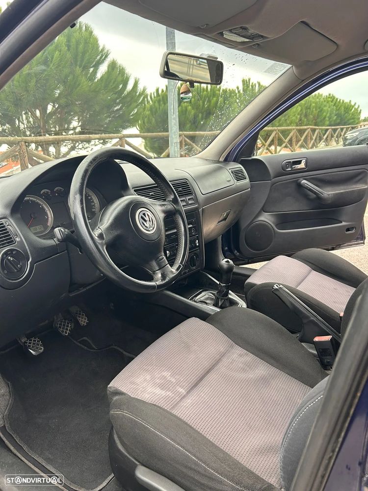 VW Golf 1.9 TDi Highline - 22