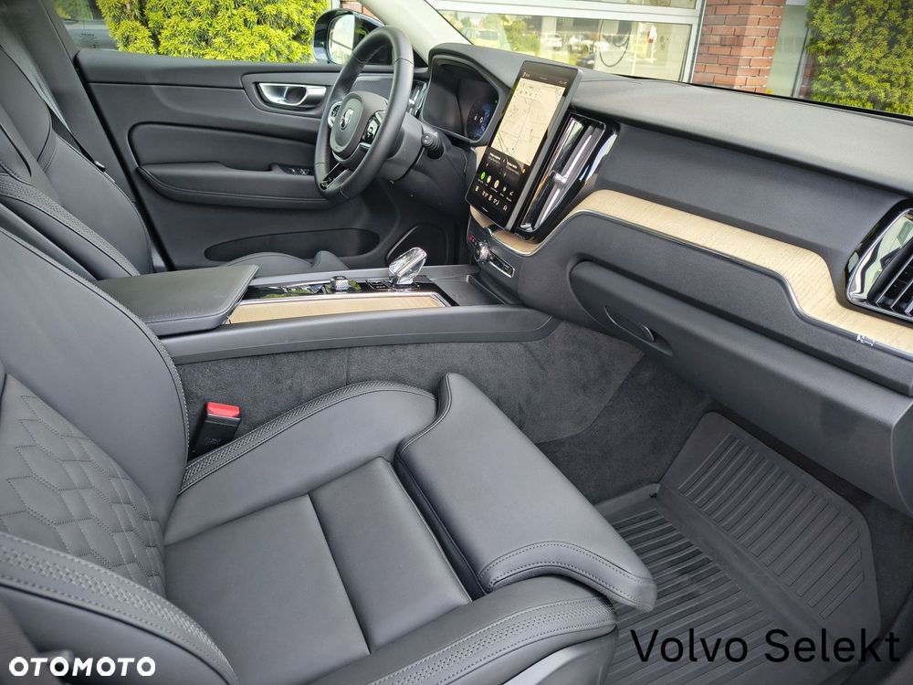 Volvo XC 60 - 25