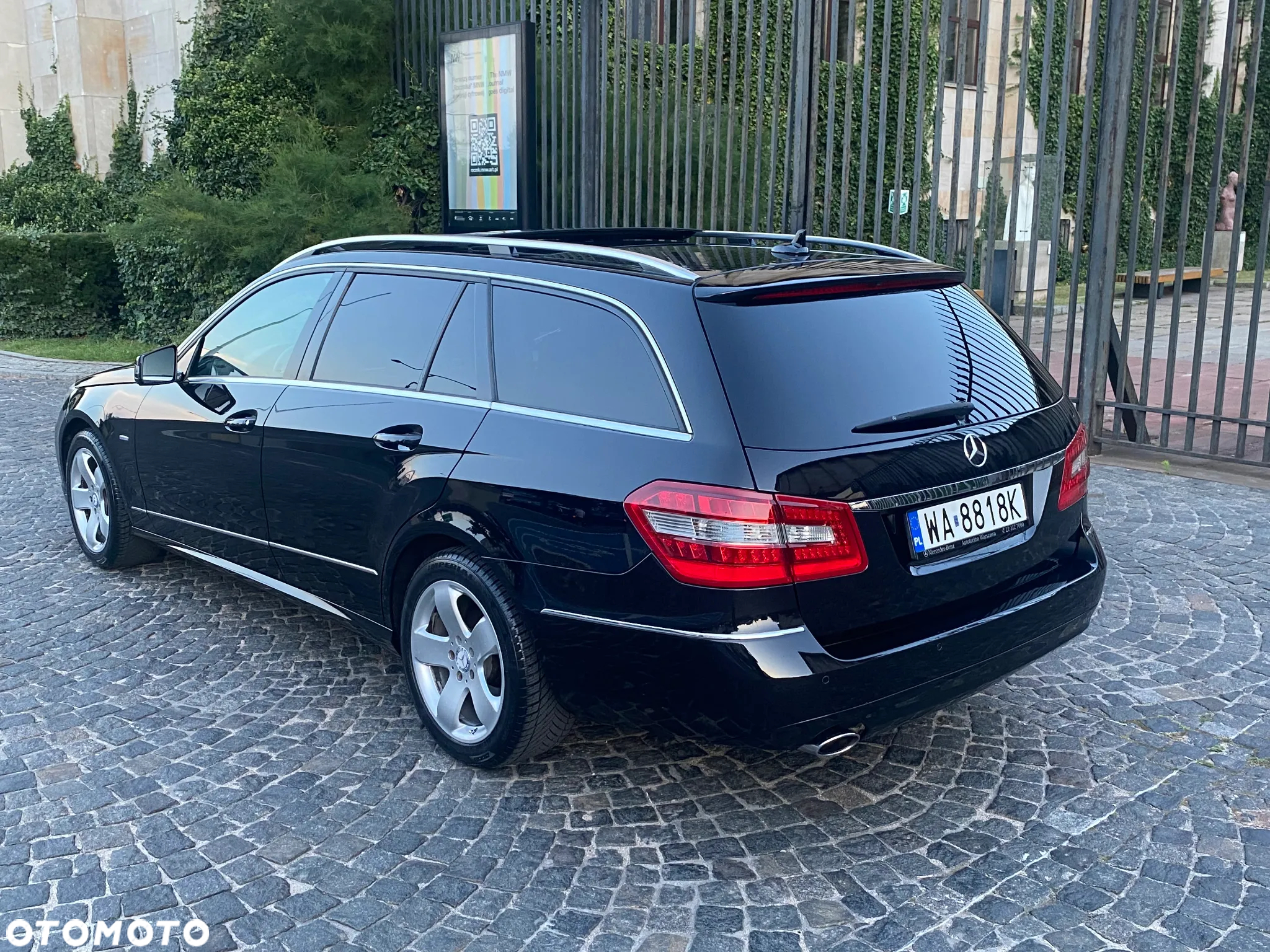 Mercedes-Benz Klasa E 250 T CGI BlueEFFICIENCY 7G-TRONIC Elegance - 3