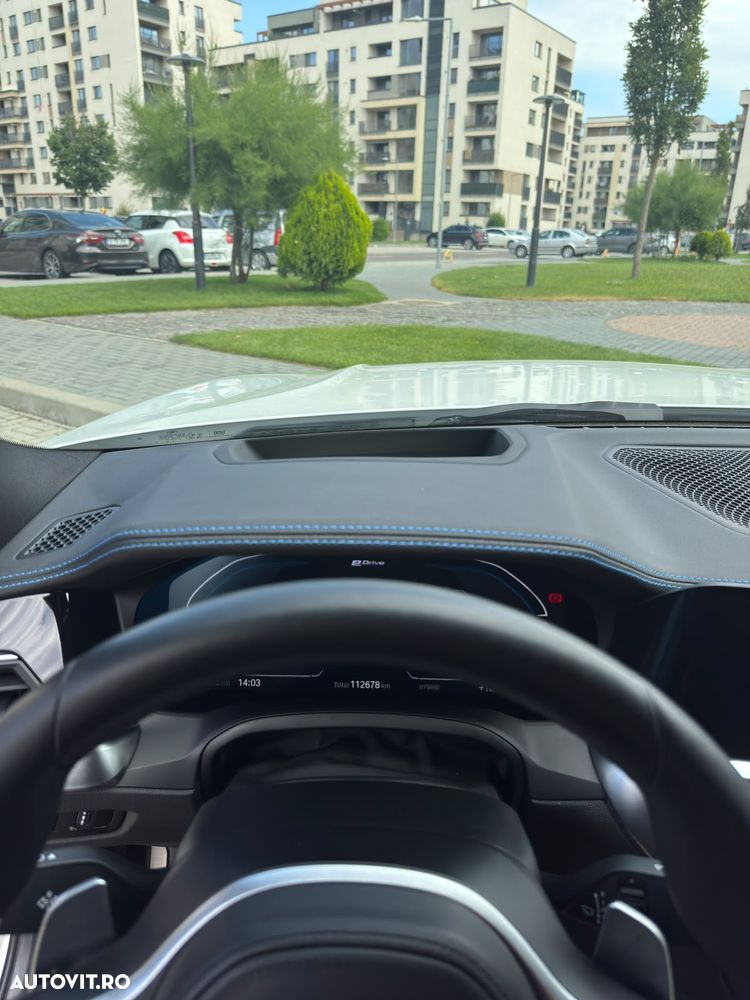 BMW Seria 3 330e AT PHEV - 8
