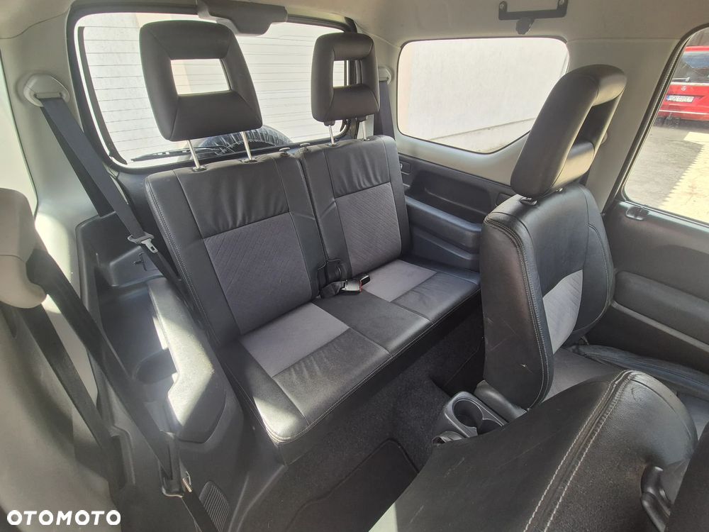 Suzuki Jimny - 11