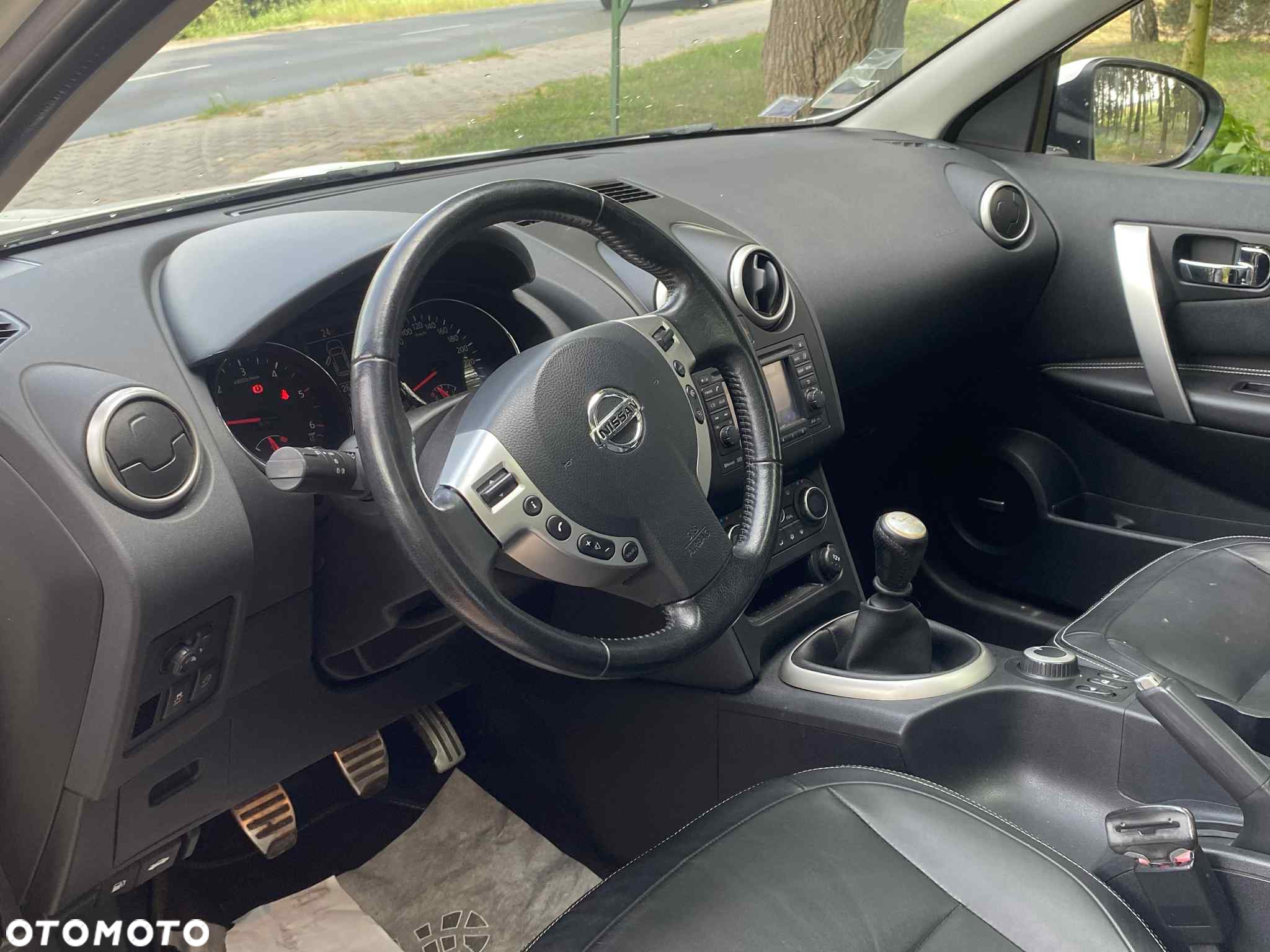 Nissan Qashqai+2 - 19