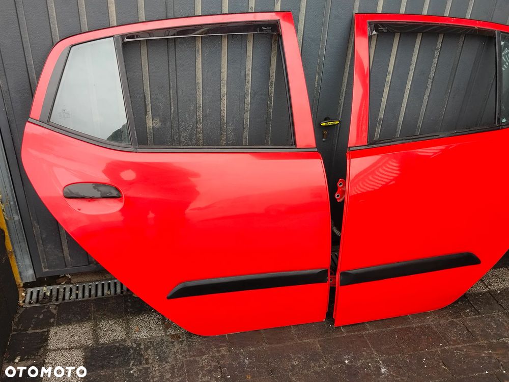 DRZWI TYŁ HYUNDAI I10 H4 LEWE PRAWE 07-10 - 2
