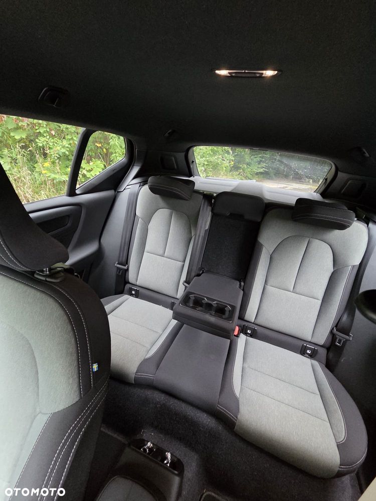 Volvo XC 40 D3 SCR Momentum Core - 14