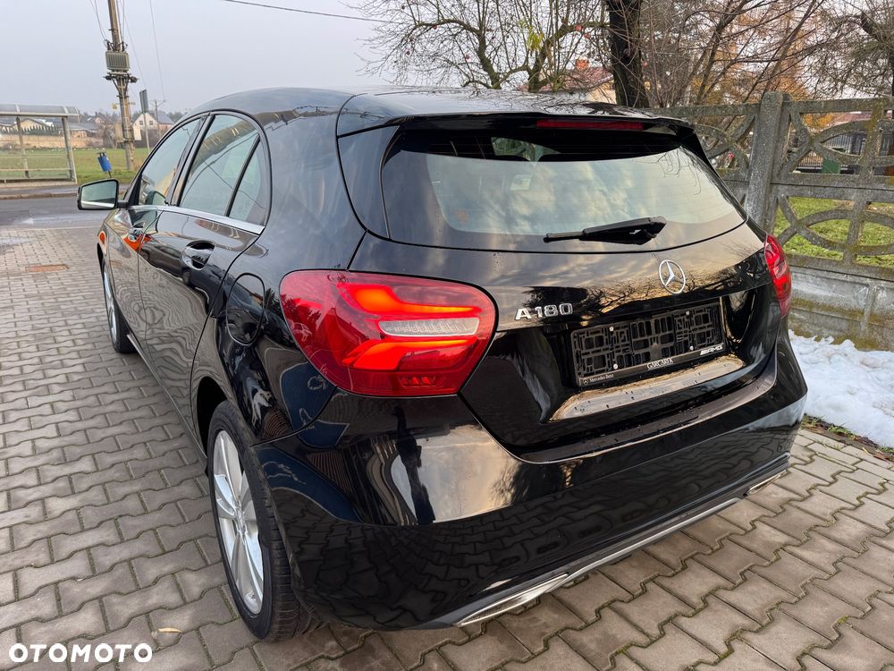 Mercedes-Benz Klasa A 180 7G-DCT AMG Line - 31