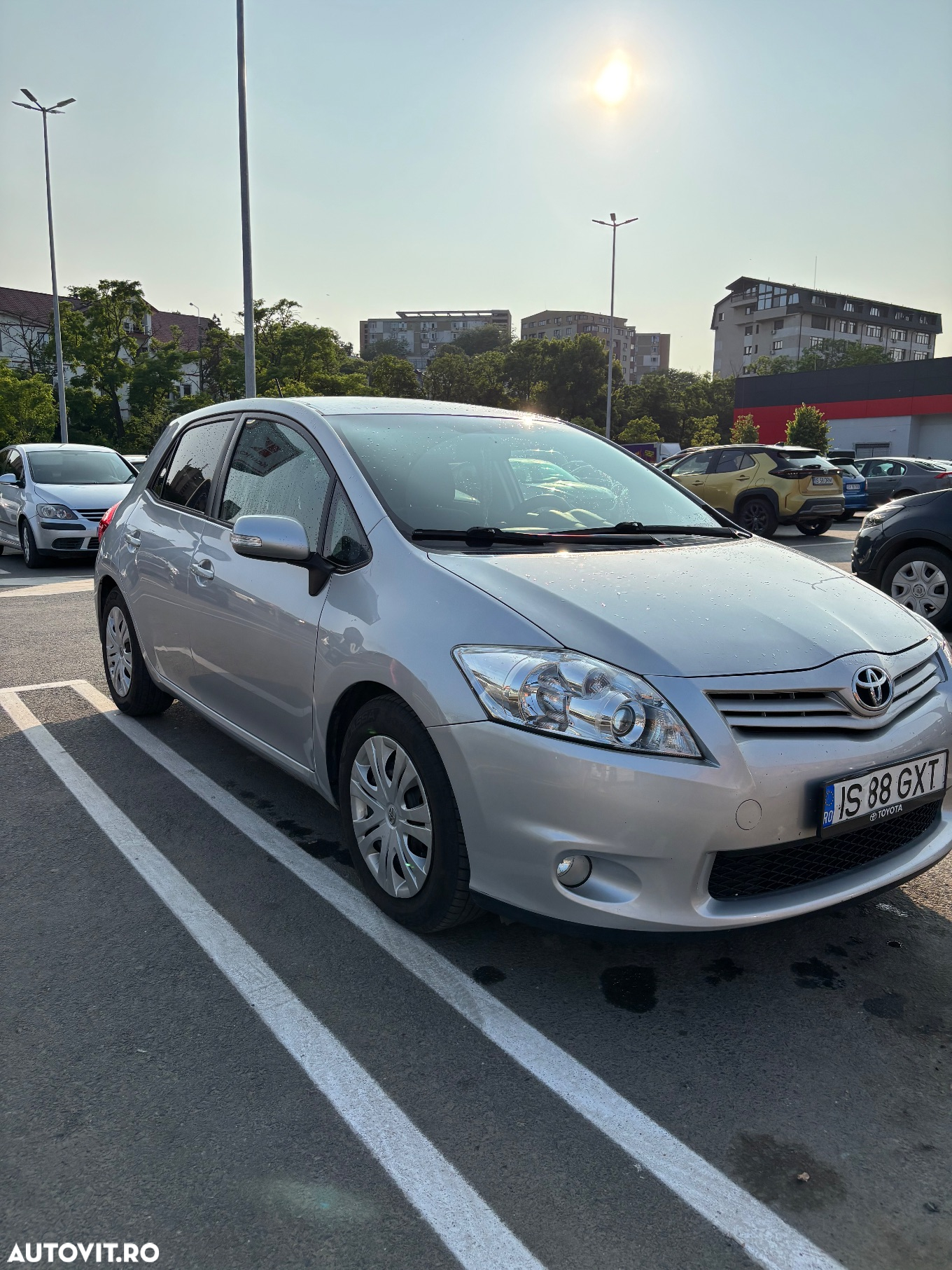 Toyota Auris 2.0 D-4D DPF Sol - 8