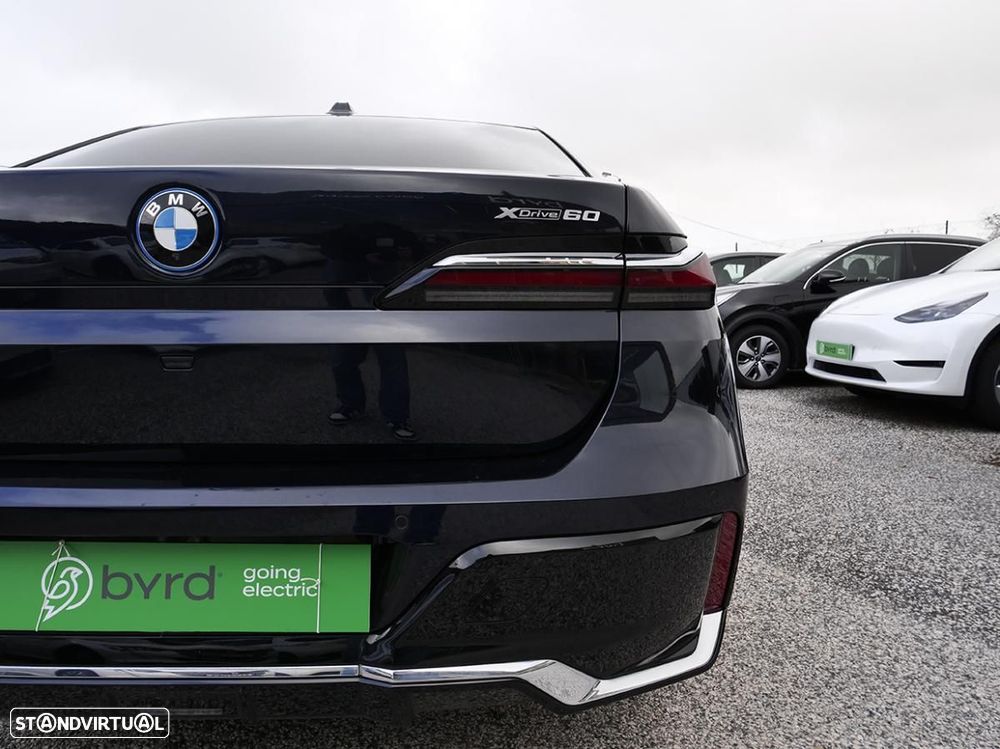 BMW i7 xDrive60 - 19