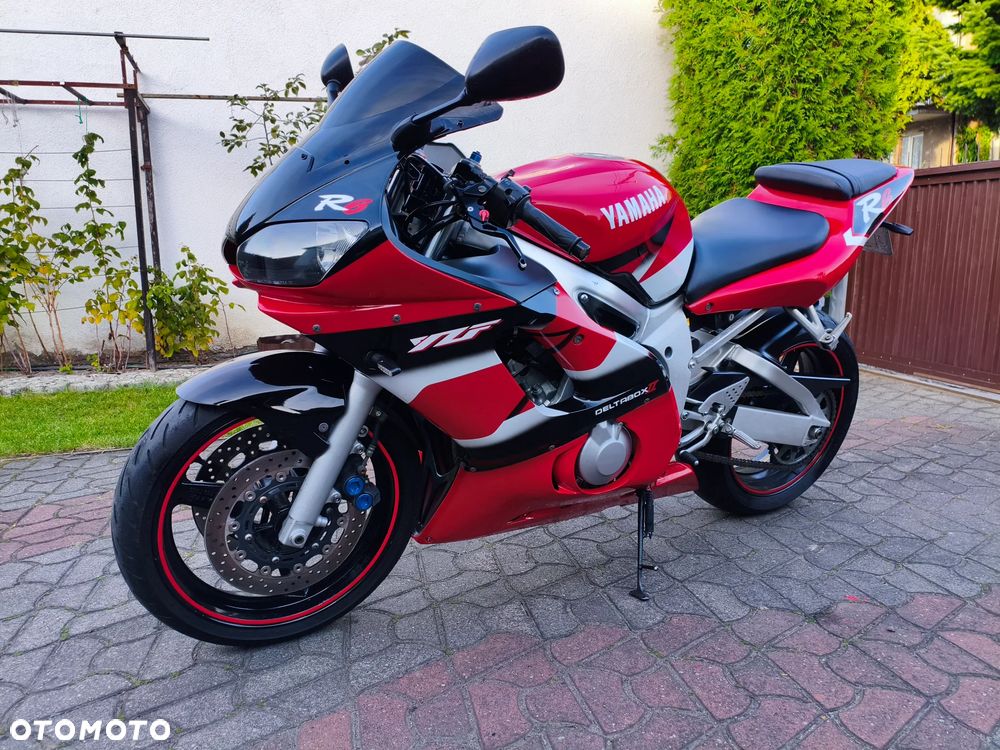 Yamaha R6 - 3