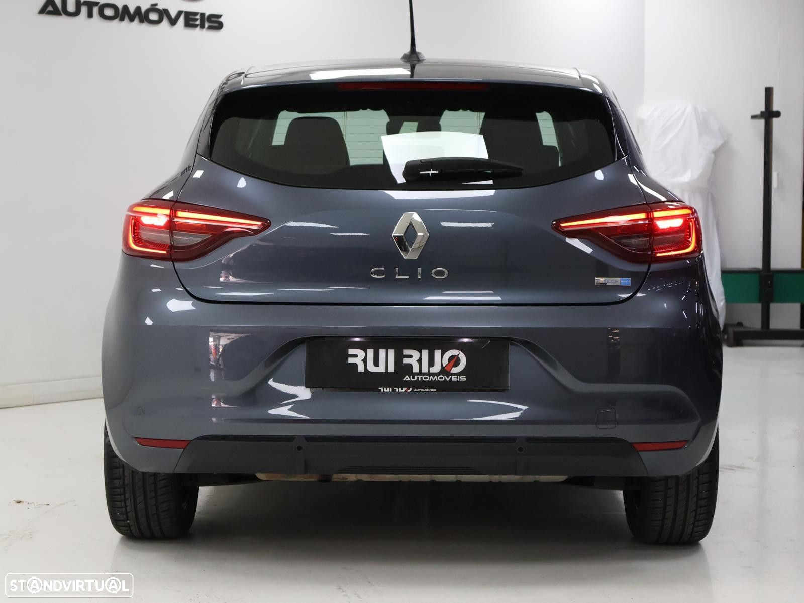 Renault Clio 1.6 E-Tech Intens - 28