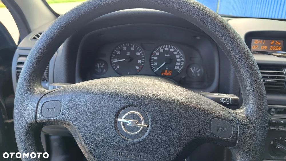 Opel Astra - 22