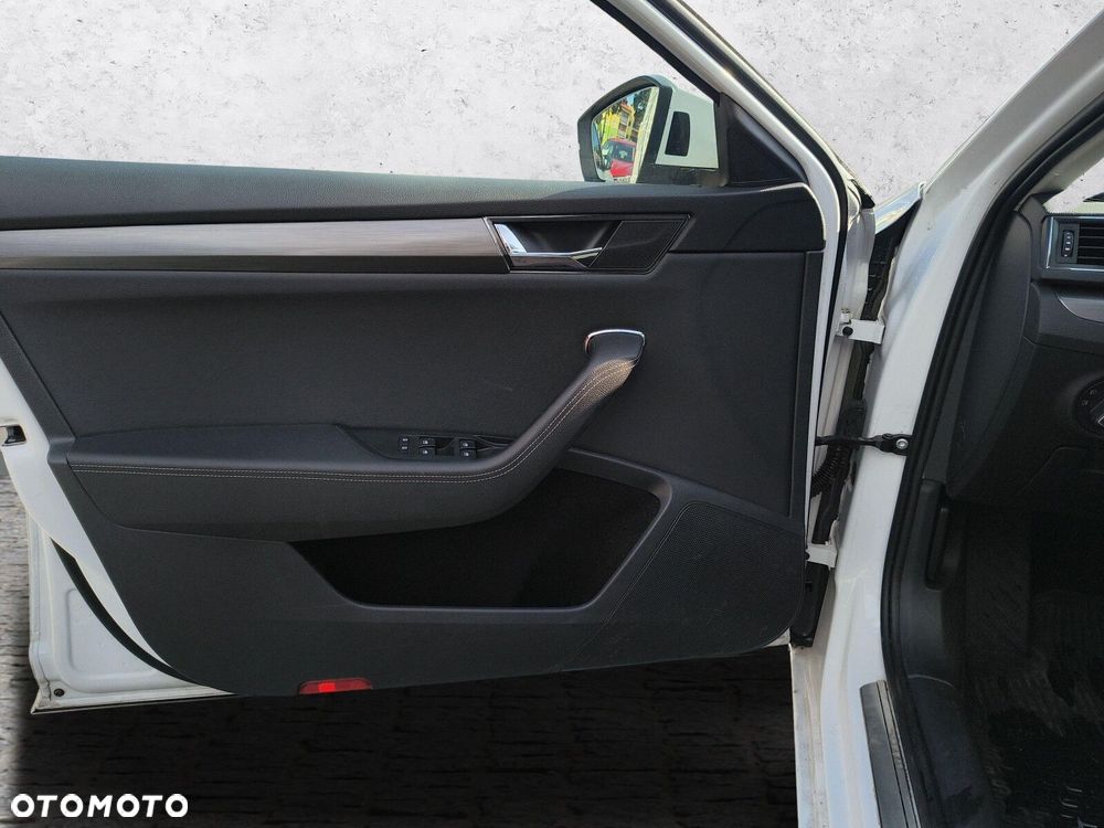 Skoda Superb 2.0 TSI Style DSG - 11