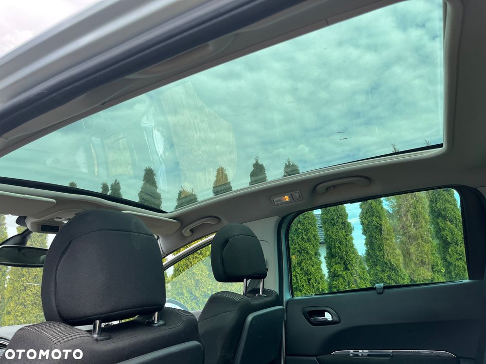 Peugeot 5008 HDI FAP 110 Platinum - 20