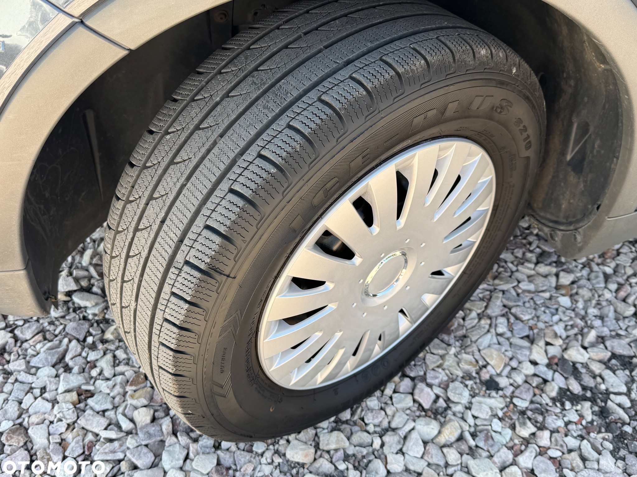 Ford Kuga 2.0 TDCi 4x4 Trend - 3