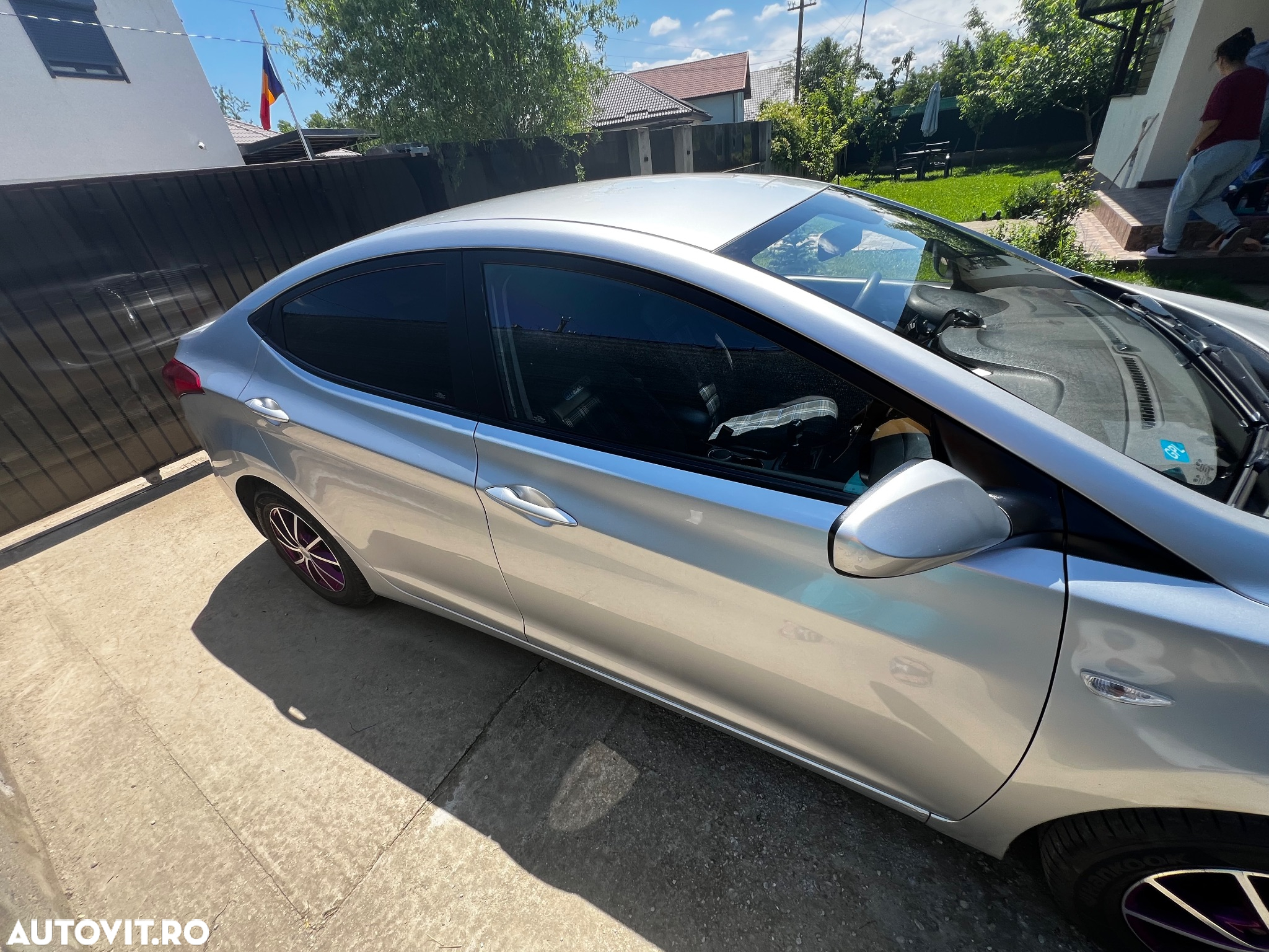 Hyundai Elantra 1.6 MPi Exclusive - 4