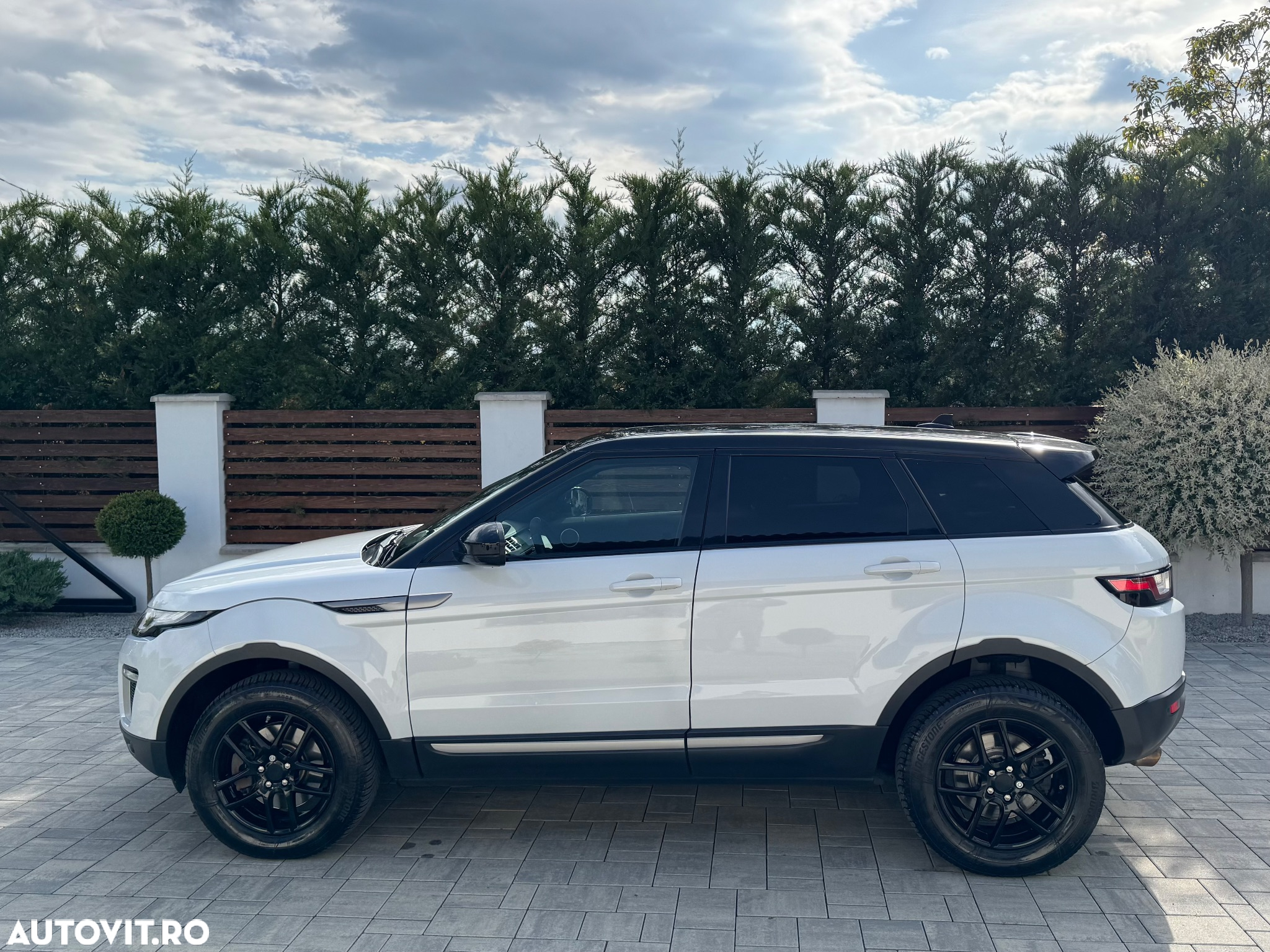 Land Rover Range Rover Evoque 2.0 D180 R-Dynamic HSE - 7