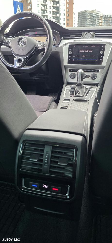 Volkswagen Passat - 17