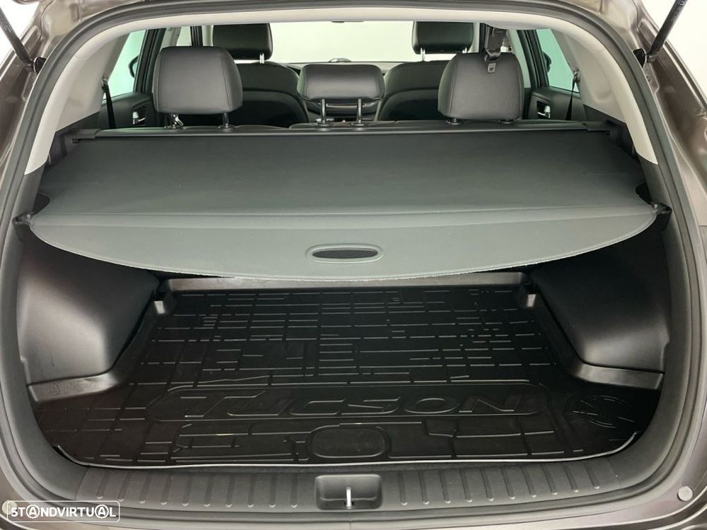 Hyundai Tucson 1.7 CRDi Premium DCT — fotografia 13