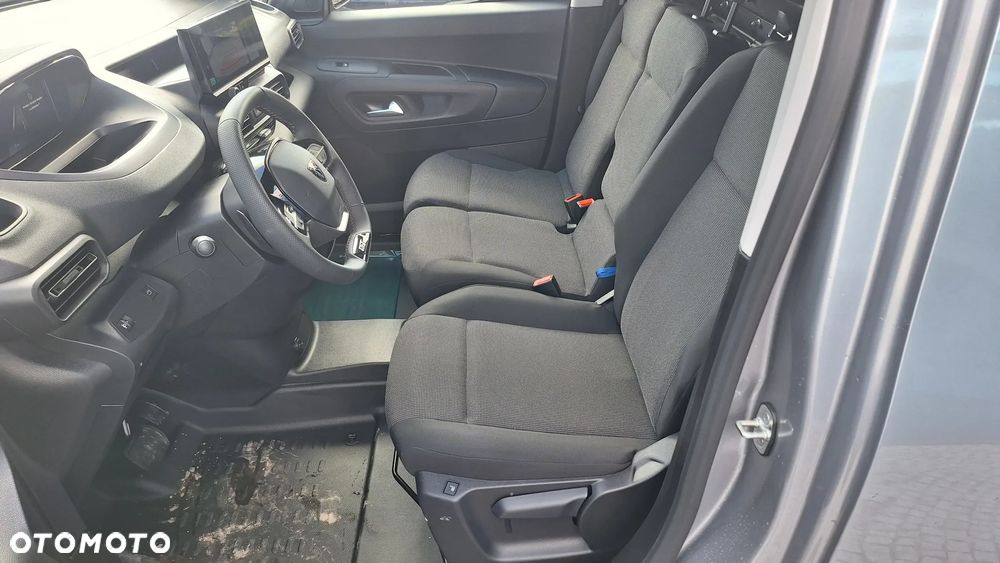 Peugeot Partner Furgon Long 950kg BlueHDi 130 KM S&S EAT8 Bogaty - 18