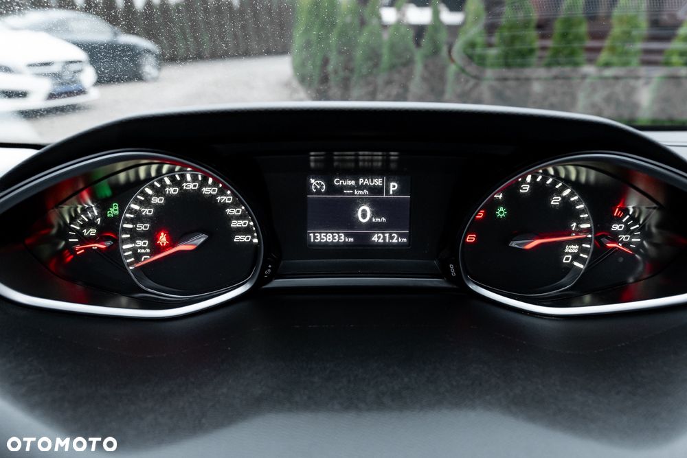 Peugeot 308 BlueHDi 150 Automatik Stop & Start Allure - 30