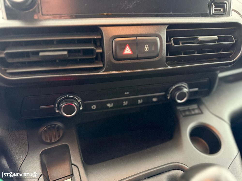 Opel Vivaro 1.5 CDTi L1H1 Essentia - 9